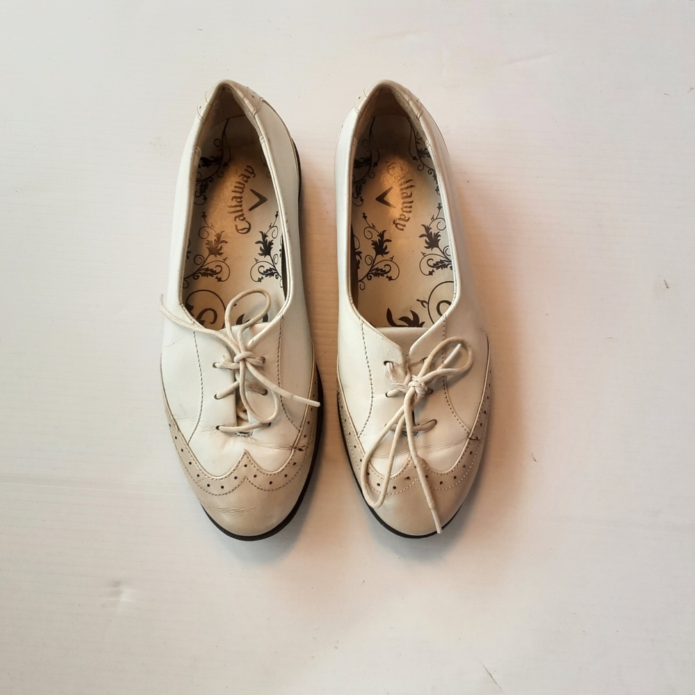 Callaway Cream and Tan Golf Shoes